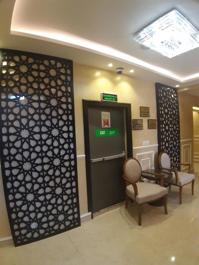 Al Rawda Furnished Units Aparthotel Tabuk Bagian luar foto