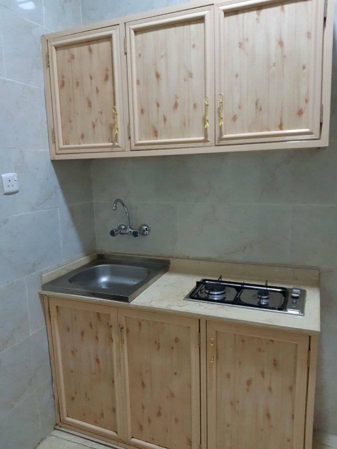 Al Rawda Furnished Units Aparthotel Tabuk Bagian luar foto